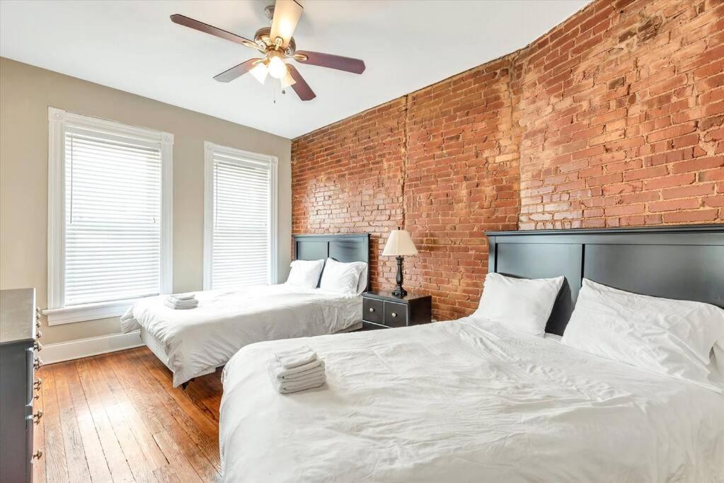 Hébergement de vacances Two-story Cozy Unit For Groups Stl Side A
